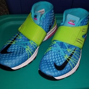 Men's 9.5 Nike Zoom Toronada Sneakers